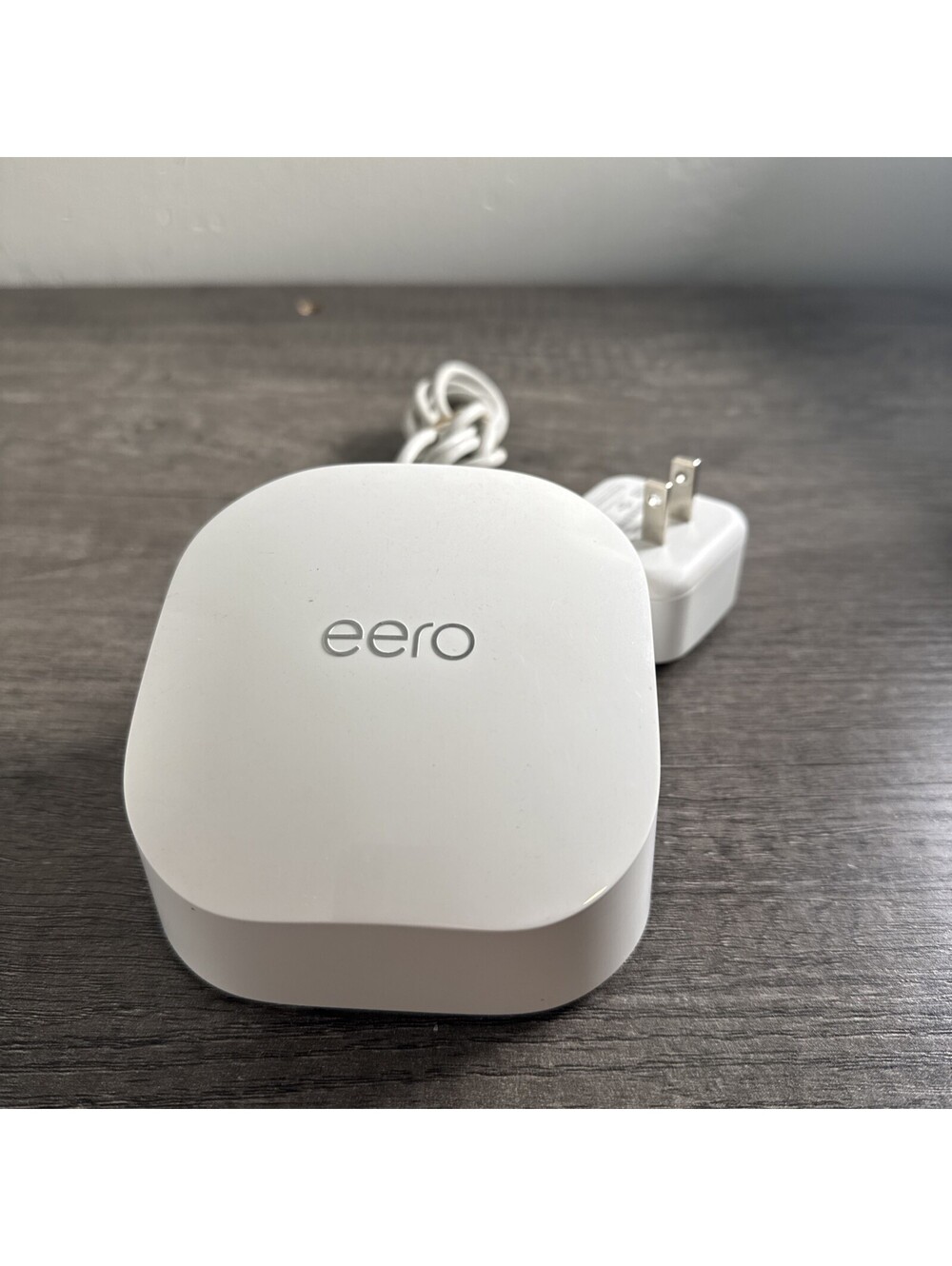 EERO 6 Router Model: N010001 With OEM Power Cord